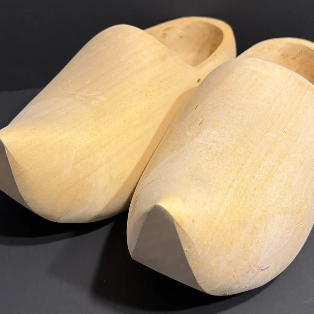 Women’s Natural Wooden Clogs from Holland Handmade Unique Collectable Crafting - Picture 2 of 10